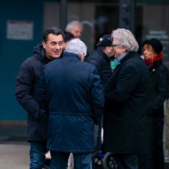 Albert Kassabi (Les Forbans) et Alain Turban aux obsèques du chanteur Herbert Léonard au crématorium de Saint-Fargeau-Ponthierry, France, le 12 mars 2025. © Bestimage
