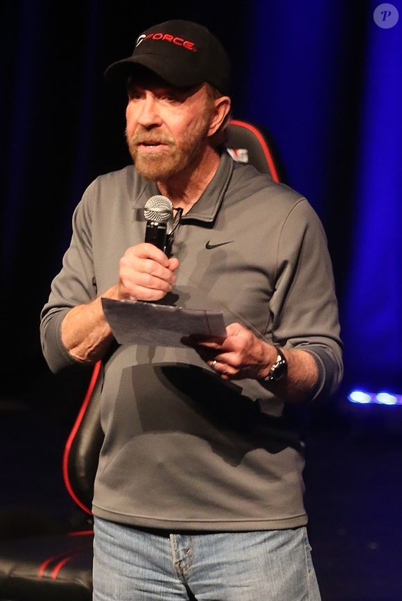 En juillet 2017, il avait déjà été victime de deux infarctus en 45 minutes.

Chuck Norris fait la promotion de l'eau CForce lors du "Supanova Comic Con and Gaming Expo" au centre de convention de Perth en Australie, le 23 juin 2018.

Backgrid Australia / Bestimage