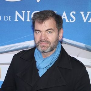 Clovis Cornillac et sa compagne Lilou Fogli à l'avant-première du film "Donne-moi des Ailes" au cinéma UGC Normandie à Paris, le 6 octobre 2019. © Denis Guignebourg/Bestimage