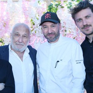 Exclusif - la cheffe Philippine Jaillet (top chef), François Berléand, Nicolas Pastot, le chef Charles Neyers (top chef) - Le rooftop du Kimpton St Honoré Paris accueille tous les dimanches "Fifi & Charles" (les chefs Philippine Jaillet et Charles Neyers). Le 9 avril 2025. © Rachid Bellak / Bestimage