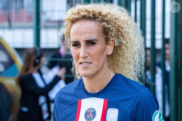 Une autre ancienne joueuse du club, Kheira Hamraoui, a également porté plainte pour des faits similaires. 

Kheira Hamraoui (PSG) -  Football - Finale de la coupe de France féminine entre le PSG (Paris saint-Germain) Vs OL (Olympique Lyonnais) 1-2 à Orléans le 13 mai 2023. © Baptiste Autissier / Bestimage
