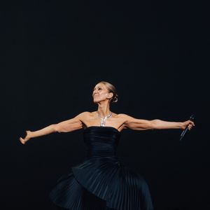 Celine Dion, tenue et bijoux Boucheron, lors de son premier concert à la Plénitude Arena à Paris La Défense le 12 septembre 2026. © Agence / Bestimage
