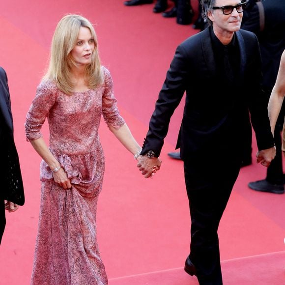 Vanessa Paradis,  Samuel Benchetrit (réalisateur) - Montée des marches du film « De son vivant » lors du 74ème Festival International du Film de Cannes. Le 10 juillet 2021
© Borde-Jacovides-Moreau / Bestimage