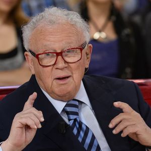 Philippe Bouvard - Enregistrement de l'émission "Vivement dimanche" à Paris le 29 octobre 2014. L'émission sera diffusée le 2 novembre. COADIC GUIREC / BESTIMAGE