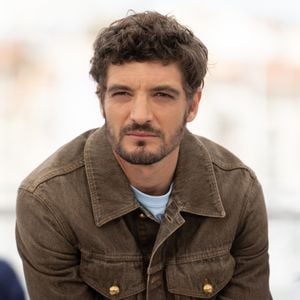Niels Schneider - Photocall du film "L'Inconnue" lors du 79ème Festival International du Film de Cannes, le 19 mai 2026.
© Jacovides/Moreau/Bestimage