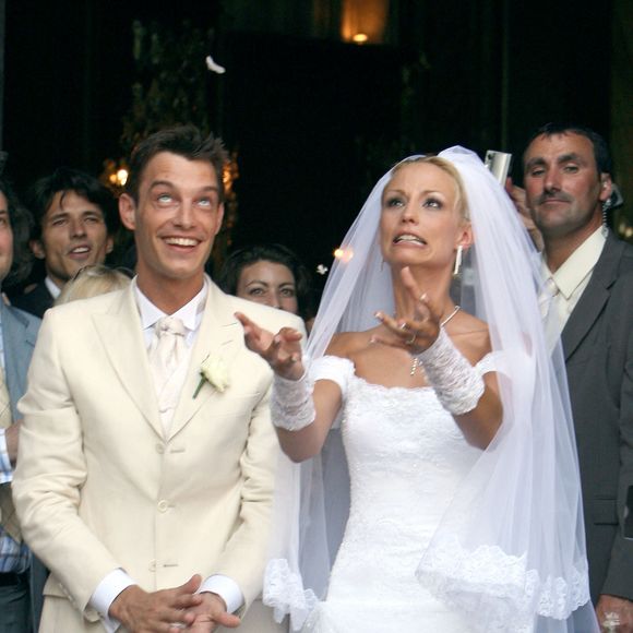Mariage d'Éloïde Gossuin, ancienne Miss France et Miss Europe, et de Bertrand Lacherie à l'église de Compiègne et à la mairie de Trosly-Breuil, dans le nord de la France, le 1er juillet 2006. Photo : Nebinger-Suu/ABACAPRESS.COM