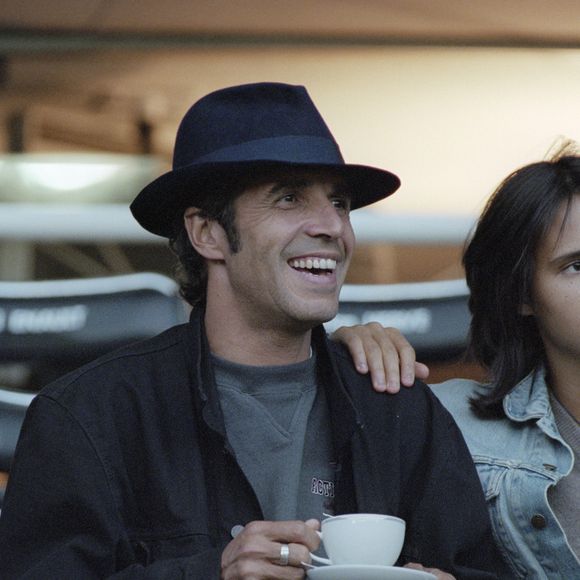 Archives - En France, à Paris, au PARC DES PRINCES, Julien CLERC et sa fille Jeanne HERRY-LECLERC, dans la loge de CANAL PLUS, lors du match de football PSG (PARIS SAINT-GERMAIN) - MONACO. Le 1er juillet 1995
© Michel Marizy via Bestimage