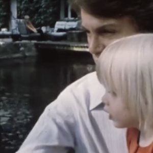 Le fils de Claude François a un projet précis pour le moulin

Claude François avec son fils dans son moulin. Capture d'écran/YouTube