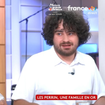 Francis Perrin réuni à la télévision avec 3 de ses enfants dont son fils Louis qui suit ses traces, il annonce un nouveau projet sans son père !