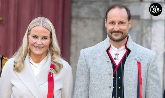 À Oslo, en Norvège, les membres de la famille royale norvégienne ont été aperçus au balcon du Palais royal à l'occasion des célébrations de la Fête nationale.
Dana Press / Bestimage
