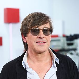 Thomas Dutronc lors de l'enregistrement de l'émission Vivement dimanche au studio Rive gauche, présentée par M. Drucker, diffusée sur France 3, le 1er mars 2026, à Paris, France, le 18 février 2026.

© Guillaume Gaffiot/Bestimage