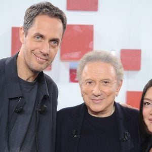 Exclusif - Grand Coprs Malade, Michel Drucker et Camille Lellouche lors de l'enregistrement de l'émission Vivement dimanche au studio Rive gauche, présentée par M.Drucker et diffusée le 4 octobre sur France 3, à Paris, France, le 30 septembre 2026. © Guillaume Gaffiot/Bestimage