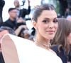 En story Instagram, elle a partagé une photo de deux plats en demandant : "Salade César ou pâtes à la langouste ?"

Iris Mittenaere - Montée des marches du film "Fjord" lors du 79ème Festival International du Film de Cannes, le 19 mai 2026.

© Denis Guignebourg / Bestimage