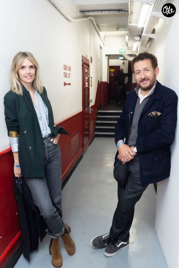 "Un joyeux bordel", s'en amusait Dany Boon en 2024 sur le plateau de "Quelle époque !" sur France 2. 

Dany Boon et Laurence Arné dans les coulisses du concert du chanteur et pianiste américano-canadien Rufus Wainwrigh au Grand Rex à Paris, le 30 mars 2022. 

© Jack Tribeca / Bestimage