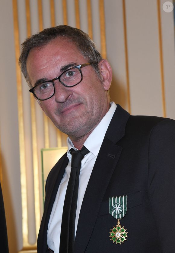 Exclusif - Christophe Dechavanne - Christophe Dechavanne reçoit le grade d'Officier des Arts et des Lettres au Ministère de la Culture à Paris le 15 mai 2019. 
© Coadic Guirec / Bestimage