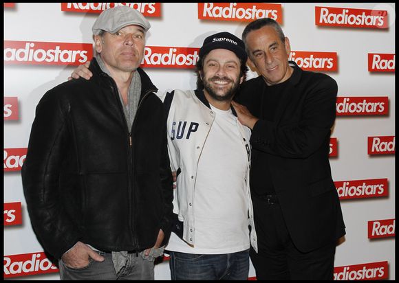 Romain Levy, Thierry Ardisson et Laurent Baffie à l'avant-première du film Radiostars à Paris le 2 avril 2012.
Crédit : AGENCE / BESTIMAGE