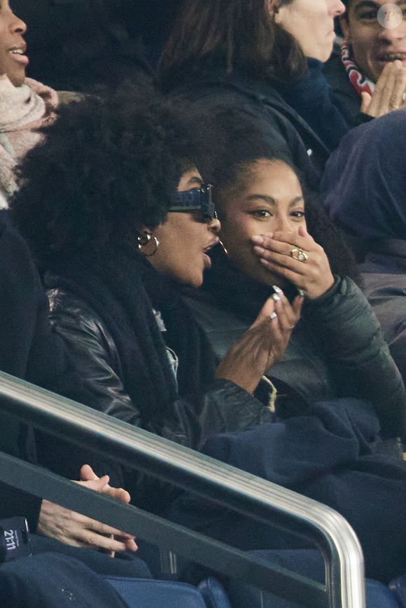 Ebony (Star Academy 2024) - Célébrités dans les tribunes du match de Ligue 1 McDonald's opposant le Paris Saint-Germain (PSG) à L’AS Monaco (4-1) au Parc des Princes à Paris le 7 février 2024. © Cyril Moreau/Bestimage