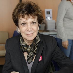 Catherine Laborde au Festival du Livre à Nice le 5 juin 2016.

JLPPA / Bestimage