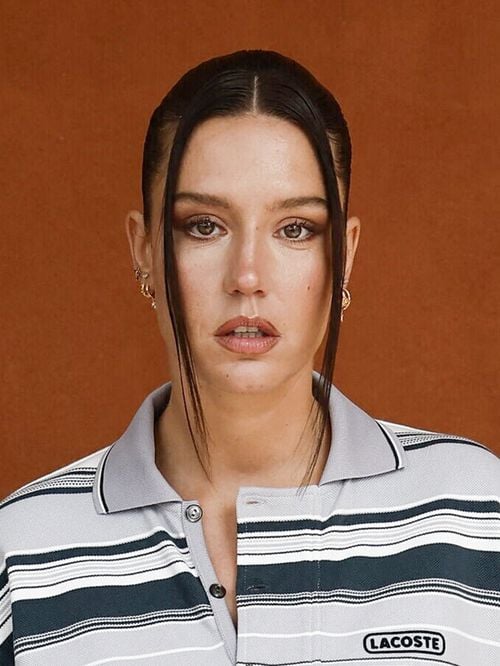 "Maintenant il est grand, je ne peux pas le déscolariser" : Adèle Exarchopoulos raconte comment son fils influence ses choix de carrière