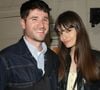 Clara Luciani et un ami avaient fait le déplacement pour l’occasion

Exclusif - Clara Luciani et un ami lors de la générale de la pièce "Amis pour la vie" au théâtre de l'Oeuvre à Paris le 24 avril 2025. La représentation est suivie d'un cocktail.

© Coadic Guirec / Bestimage