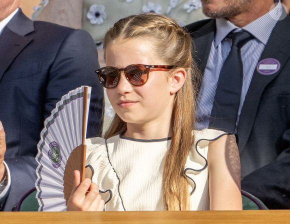 Le prince William, La princess Kate, le prince George et la princess Charlotte assistent à finale homme du tournoi de tennis de Wimbledon le 13 juillet 2025. Photo : GOFF  / BESTIMAGE