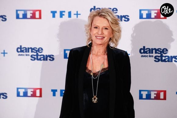 "Tous les jours au moins une demi-heure de nage avec palmes, petits trucs pour les bras et puis une petite planche", a-t-elle expliqué.

Sophie Davant - Photocall de lancement de la saison 2025 de "Danse avec les stars" (DALS) au siège de  TF1 à Boulogne-Billancourt, France, le 16 janvier 2025.

© Christophe Clovis / Bestimage