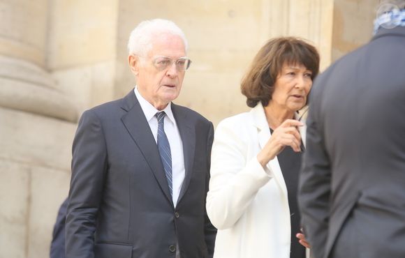 Lionel Jospin et sa femme Sylviane Agacinski - Obsèques de Jean-Marc Thibault en l'église Saint-Roch à Paris le 11 juin 2017.
Agence / Bestimage