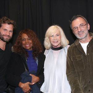 L'occasion pour la chanteuse de mettre les choses au clair concernant Stéphane, son compagnon de 45 ans son cadet

Exclusif - Christophe Héraut, Alexis Michalik, Clémence Bringtown (du Groupe La Compagnie Créole), Michèle Torr, Frédéric Lopez et Vianney « 60 ans de chanson », au Théâtre des Folies Bergère à Paris, France, le 29 Octobre 2023. 

© Bertrand Rindoff / Bestimage