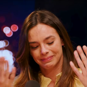 J'avais tout pour être heureuse... Et mon corps a lâché, avec Marine Lorphelin (Miss France) - Les Lueurs sur YouTube