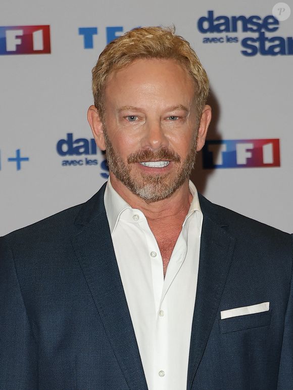 Ian Ziering - Photocall de lancement de la saison 2026 de "Danse avec les stars" (DALS) au siège de TF1 à Boulogne-Billancourt le 18 décembre 2025. © Coadic Guirec/Bestimage