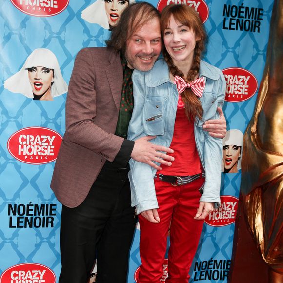 Philippe Katerine et Julie Depardieu assistent à la première du spectacle de danse "Noemie Lenoir au Crazy Horse" qui se tient au Crazy Horse à Paris, France, le 02 juin 2013. Photo by Audrey Poree/ABACAPRESS.COM
