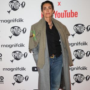 Mademoiselle Agnès au photocall de la soirée de lancement de la chaine YouTube de Cristina Cordula au cinéma Pathé Palace à Paris, le 26 septembre 2025.
© Guirec Coadic/Bestimage