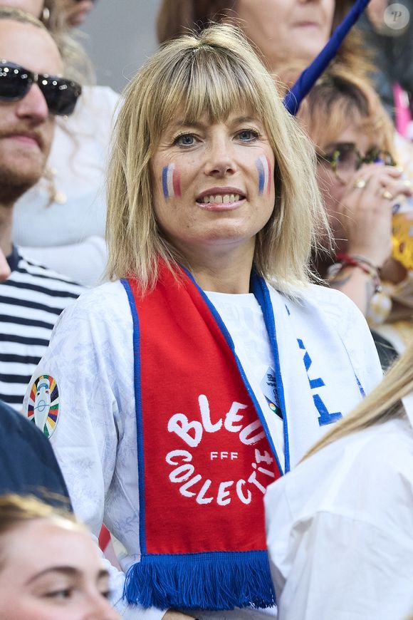 Une activité loin d'être à la portée de toutes les bourses ! 

Mélanie Page - Célébrités dans les tribunes du match du groupe D de l'Euro 2024 entre l'équipe de France face à l'Autriche (1-0) à Dusseldorf en Allemagne le 17 juin 2024. © Cyril Moreau/Bestimage