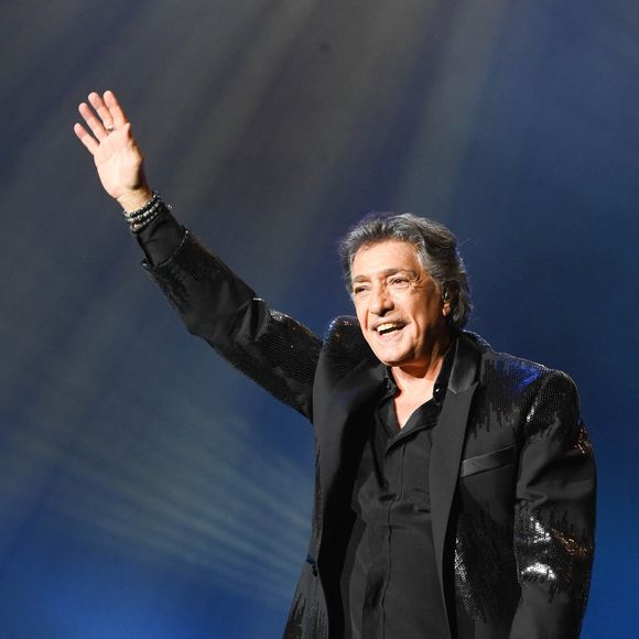 Le musicien a révélé avoir été victime d'une dépression lors d'une interview accordée au magazine "Nous Deux"

Exclusif - Frédéric François - Frédéric François en concert événement à l'Olympia à Paris le 30 octobre 2021 avant d'entamer une tournée début 2022. © Coadic Guirec/Bestimage