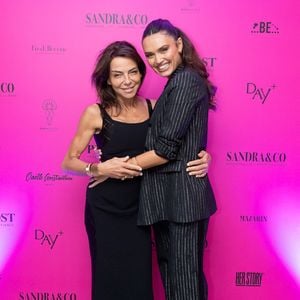 et pour cause, elle était présente dans la cité du sud pour une autre manifestation : Canneséries, organisant des soirées avec notamment Diane Leyre

Exclusif - Sandra Sisley et Diane Leyre - Photocall à la suite Sandra & Co lors du Festival International des Séries de Cannes, Canneseries Saison 8, à l’hôtel JW Marriott Cannes le 28 avril 2025.

© Aurelio Stella / William Sanches Tavares / Evenjoy / Bestimage