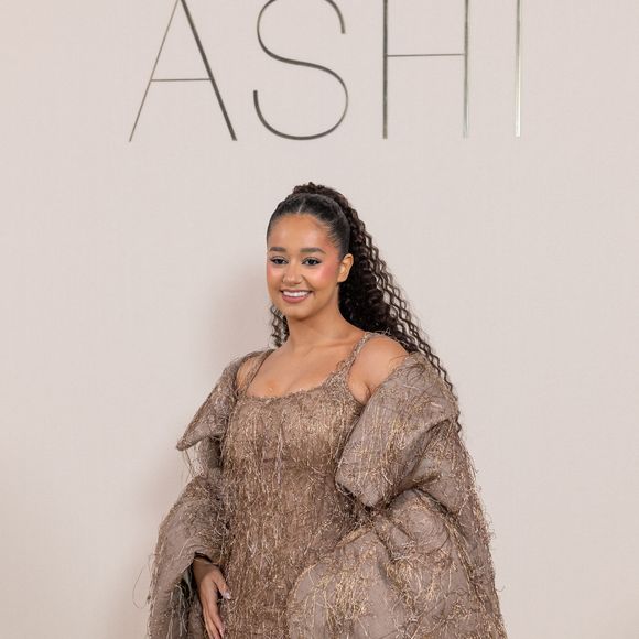 Lena Mahfouf (Lena Situations) au photocall du défilé Ashi Studio Collection Haute Couture Printemps/Ete 2026 lors de la Fashion Week de Paris (PFW), au Palais Brongniart, à Paris, France, le 29 janvier 2026. © Jeremy Melloul/Bestimage