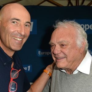 Nicolas Canteloup et Laurent Cabrol à la conférence de presse de la rentrée du pôle radio "Europe 1, RFM et Virgin Radio" au Lagardère Paris Racing à Paris, le 12 septembre 2017.
© Ramsamy Veeren/Bestimage