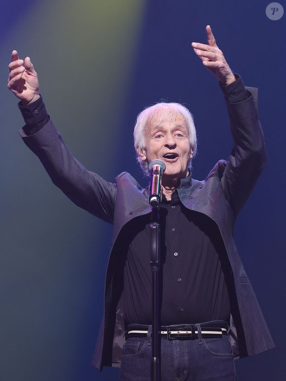 Dave célèbre son 80ème anniversaire sur la scène de Grand Rex à Paris le 21 mai 2024. Dave a enthousiasmé le public durant plus de deux heures, pour son concert anniversaire. © Coadic Guirec/Bestimage