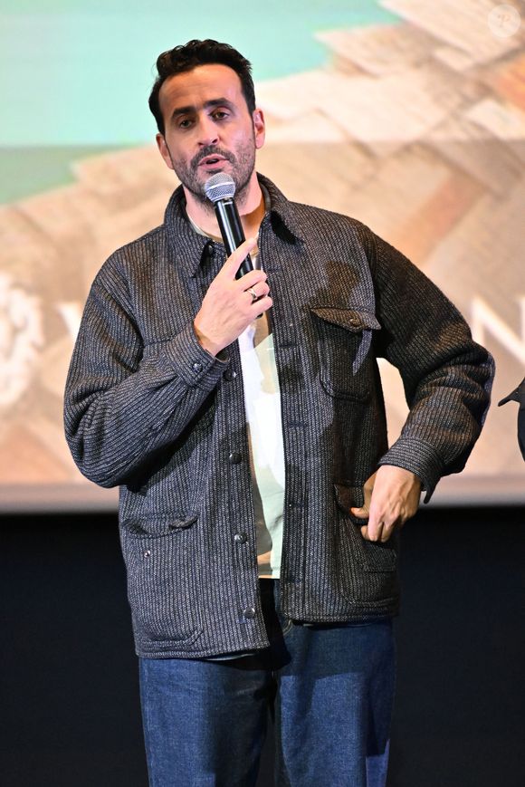 Jonathan Cohen pour la projection du film "L'âme idéale" réalisé par Alice Vial Présentation des films avant leur projection lors de la 7e édition du festival Cineroman au Pathé gare du Sud, à Nice le 3 Octobre 2025. © Bebert-Jacovides/Bestimage
