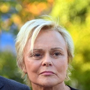 Muriel Robin lors de l'inauguration du Jardin des Ambassadeurs-Ligne Renaud à Paris, France, le 2 octobre 2023. Photo by Karim Ait Adjedjou/ABACAPRESS.COM