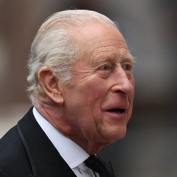 Cela signifie-t-il que les Sussex sont prêts à revenir au Royaume-Uni dans les prochains mois ?

Le roi Charles III arrive aux funérailles de Katharine, duchesse de Kent, qui ont eu lieu à la cathédrale de Westminster. La duchesse de Kent est décédée à Kensington Palace le 4 septembre 2025. Une messe de requiem sera célébrée à la cathédrale avant que son cercueil ne soit transporté au cimetière royal de Frogmore, à Windsor, le 16 septembre 2025, à Londres, au Royaume-Uni. ©  Ryan Jenkinson/Parsons Media/ABACAPRESS.COM
