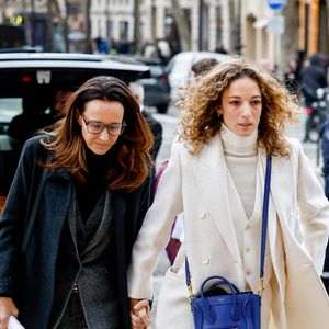 Clara Paban (femme de R.Courbis) et Olivia Courbis (fille de R.Courbis) - Arrivées à la cérémonie religieuse en hommage à Rolland Courbis dans l'église de la Madeleine à Paris, France, le 14 janvier 2026. © Jacovides-Moreau/Bestimage