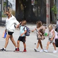 Plus de fauteuil roulant, Anna Kournikova va mieux ! Et ses 3 enfants avec Enrique Iglesias ont bien grandi