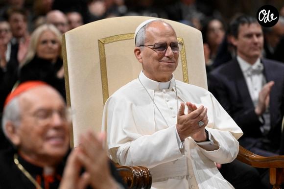 3 janvier 2026, Cité du Vatican : le pape Léon XIV dans la chapelle Sixtine, où il assiste à un concert organisé à l’occasion des fêtes de Noël par le chœur de la Chapelle musicale pontificale. (Crédit photo : © ANSA via ZUMA Press / Bestimage)