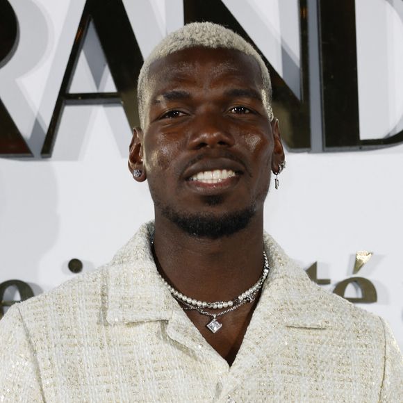 En 2022, le célèbre joueur de football a été victime d’extorsion en bande organisée et de tentative d’extorsion par sa propre famille avant d'être, l'année suivante, suspendu pour dopage alors qu’il jouait à la Juventus Turin.

Paul Pogba, Maria Zulay Pogba Salaues arrivent à l'Hôtel Carlton Beach pour assister au Grand Diner-Dadju avant le 78ème Festival de Cannes annuel le 17 mai 2025 à Cannes, France. Photo by Marco Piovanotto/ABACAPRESS.COM