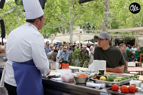 Le Chef Mallory Gabsi - 4ème édition "Les Chefs à Saint-Tropez fêtent les Producteurs" sur la place des Lices à Saint-Tropez le 5 mai 2024. © Jean-Marc Lhomer/Bestimage