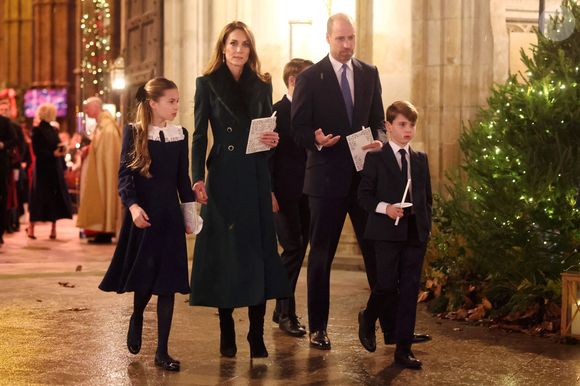 Le prince William, Kate Middleton, et leurs enfants George, Charlotte et Louis, assistent au 5e concert de chants de Noël "Together at Christmas" à l'abbaye de Westminster à Londres, le 5 décembre 2025. Chris Jackson/WPA-Pool/Bestimage