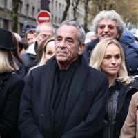 Thierry Ardisson  : Ses 3 enfants Manon, Ninon et Gaston lui ont fait passer un message important peu de temps avant son départ
