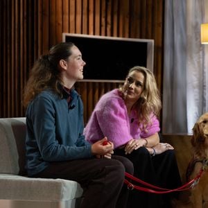 LLewelyn Barré, Elodie Gossuin, Bernard Montiel, Oli, Rapahël Mesrahi, Farah Kesri sur plateau de l'émission "Animalement Vôtre" présentée par Bernard Montiel et diffusée le 3 mai 2026 sur France 3, à Paris, France, le 13 janvier 2026. © Julien Sarkissian/Bestimage