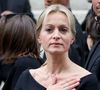 Lors de la cérémonie, elle a accueilli personnellement chaque invité avec attention et tendresse, accompagnée de leurs deux fils.

Audrey Crespo-Mara - Sorties des obsèques de Thierry Ardisson en l’église Saint-Roch de Paris, France, le 17 juillet 2025. 

© Clovis-Jacovides/Bestimage